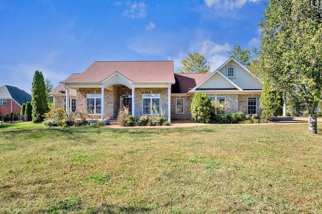 Photo - 614 Greene Dr