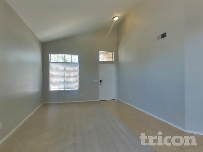 17679 N Avelino Dr