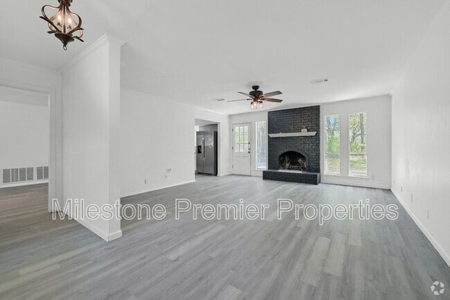 Building Photo - 2213 Ridgewood Dr Rental