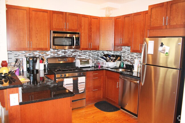 Building Photo - 71 Perthshire Rd Unit 1 Rental