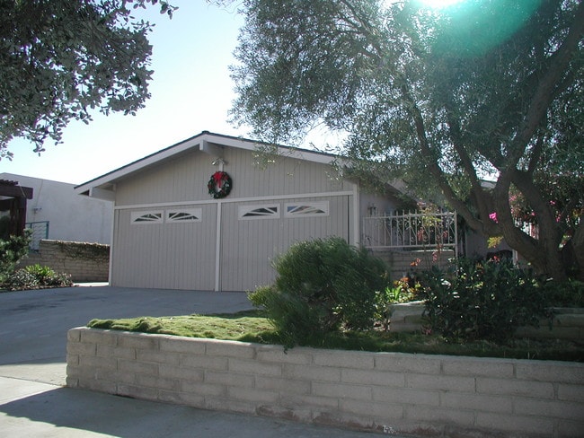 Photo - 809 N Paulina Ave