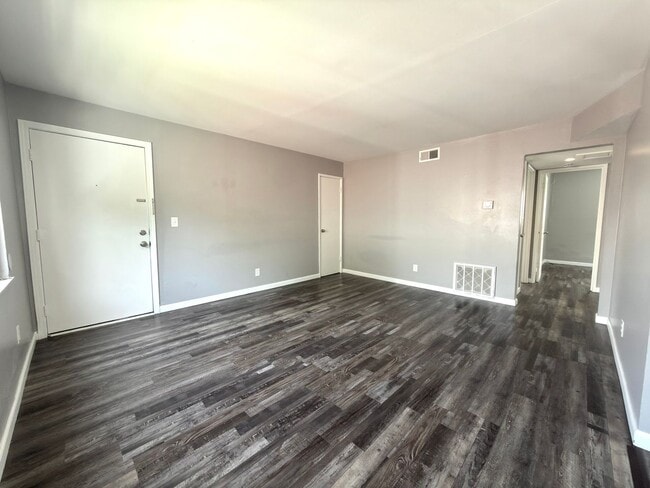 Photo - 3646 Northdale Pl Unit 4