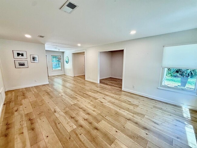Building Photo - 7608 Tisdale Dr