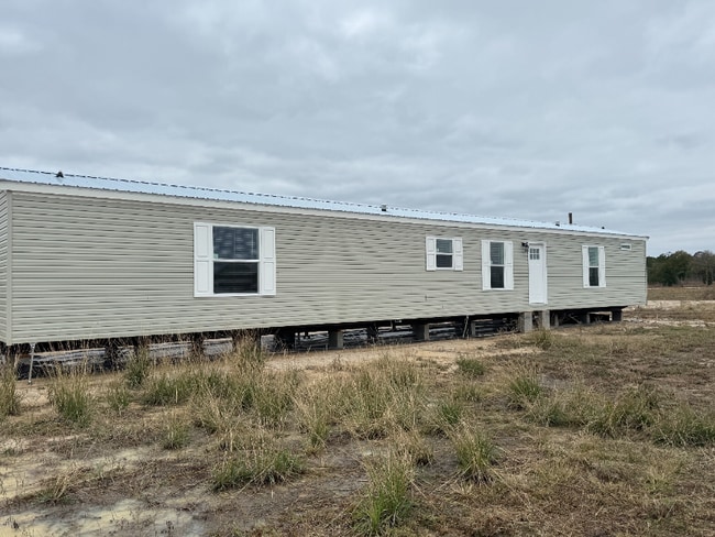 Building Photo - 324 Patriot Ln