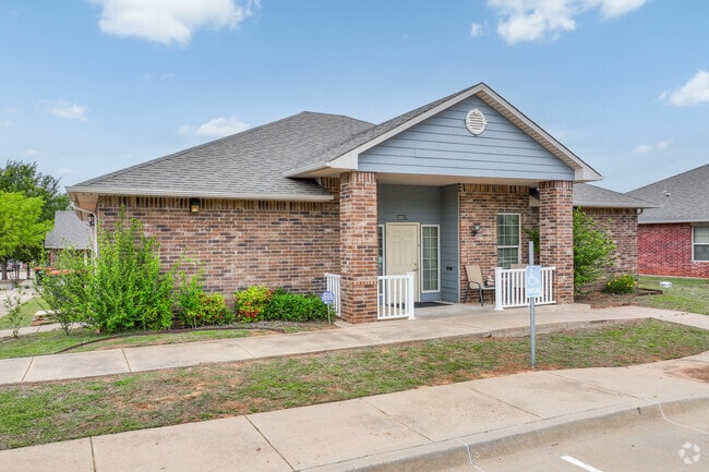 Leasing Office - Red Cedar Village