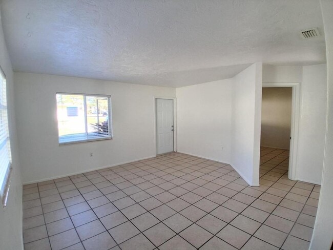 Photo - 2506 47th Ave Dr W