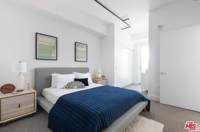 Photo - 4210 Del Rey Ave Unidad 510