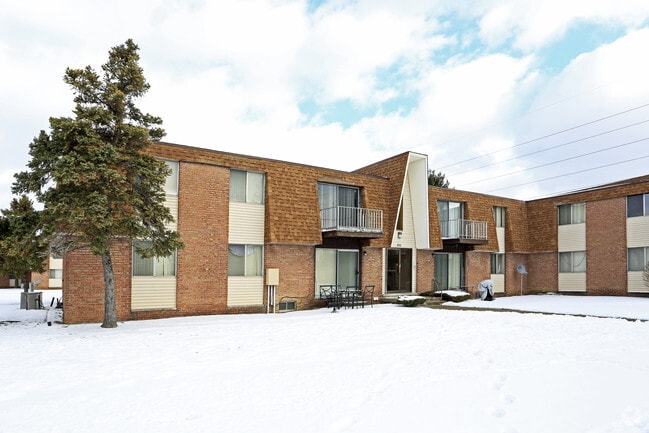 Arlington Manor Apartments For Rent In Warren Mi Forrent Com Arlington Manor Apartments For Rent In Warren Mi Forrent Com