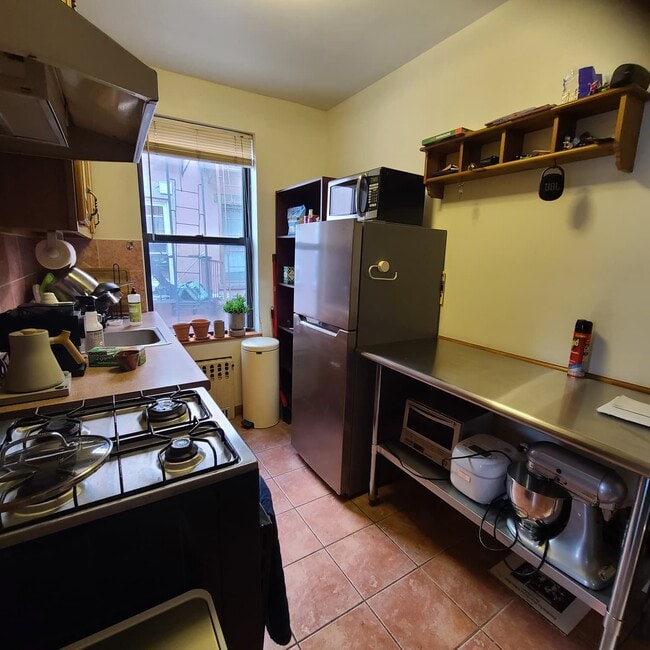 Photo - 130 India St Unidad 2 Floor