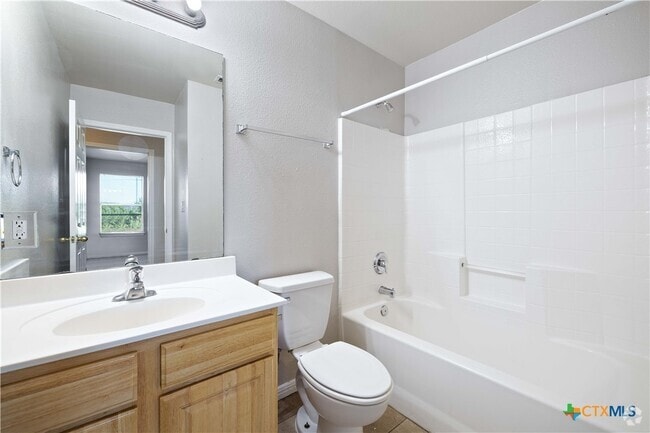 Building Photo - 3110 Douglas Fir Dr Rental