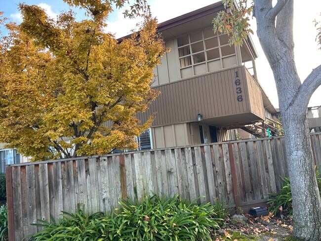 Photo - 1636 Marina Ct Unidad G