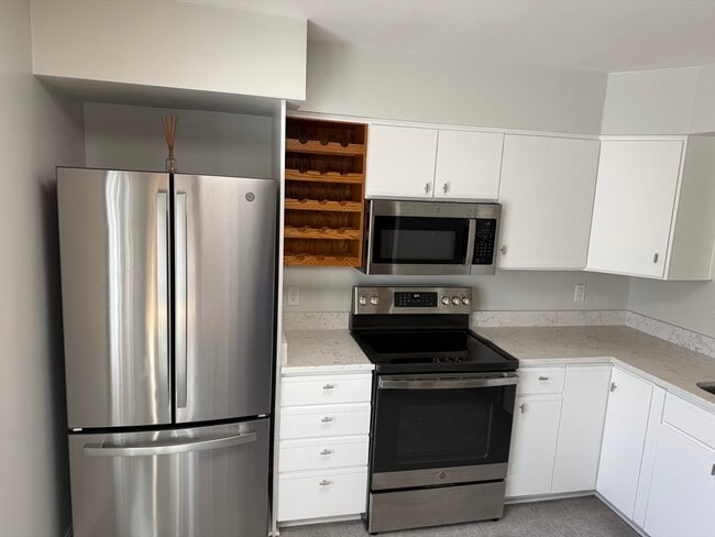 Photo - 330 Sunderland Rd Unit 39