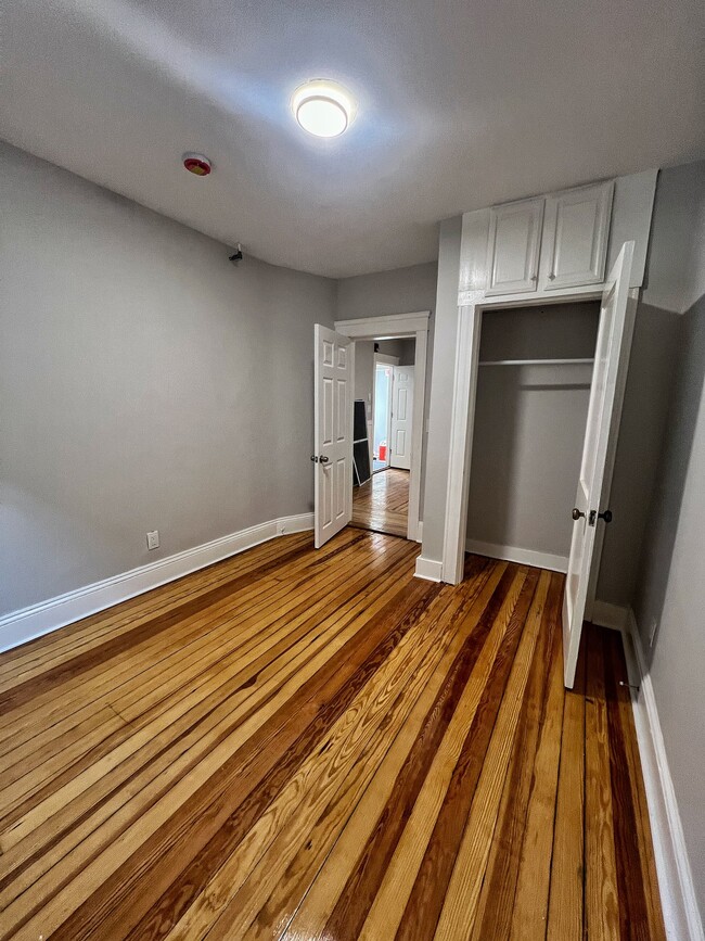Photo - 237 Cowden St Unidad 3R