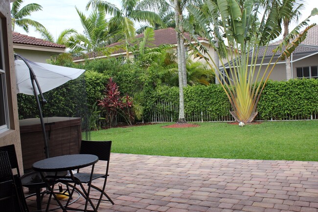 Photo - 1342 Crossbill Court
