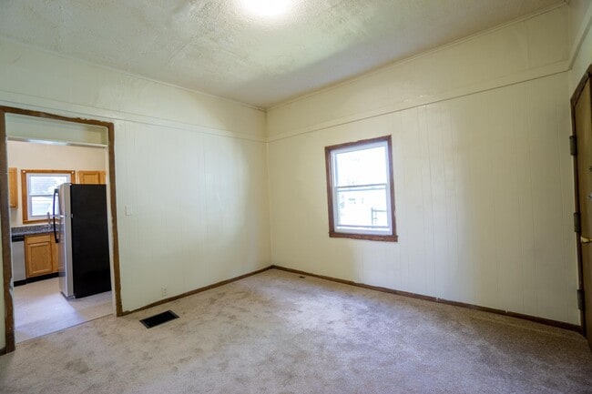 Photo - 120 Dell St Unit Dell 120.1R