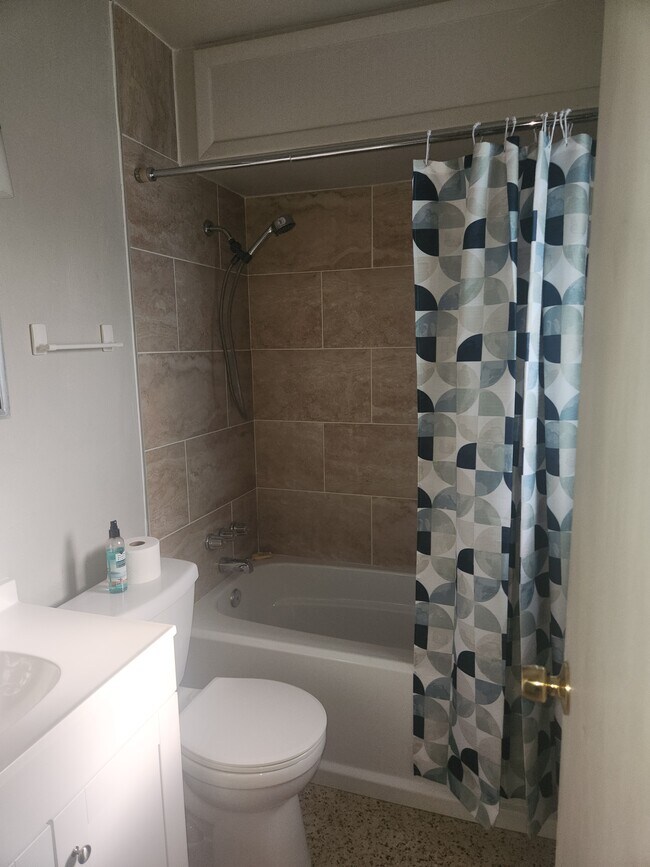 13406 Boca Ciega Ave Unit 4