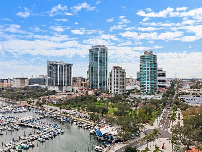 Building Photo - 100 Beach Dr NE Unit 1501
