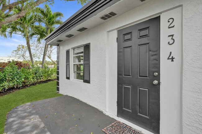 Photo - 234 NE 14th Ave Unit #1