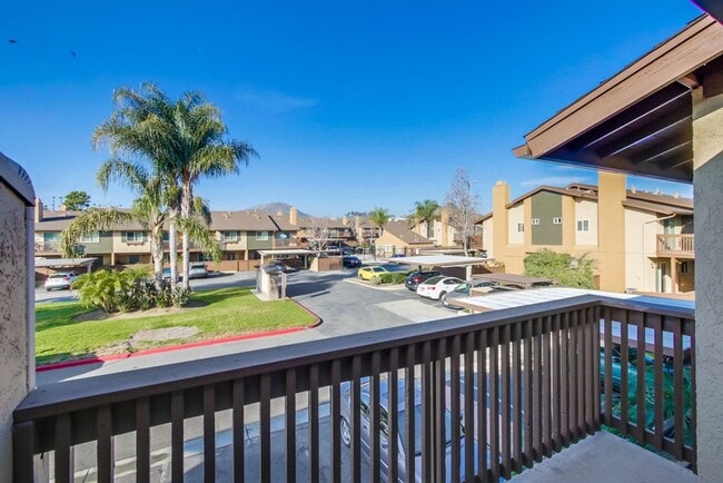 Photo - Beautiful 2 Story Townhouse with Prime Location!!