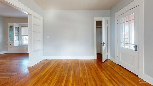 Photo - 2046 Wyandotte Ave Unidad 2046 Wyandotte UP