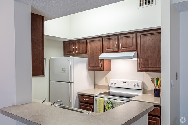 2BR, 2BA - The Canterbury - Kitchen