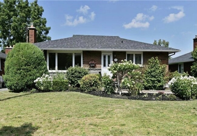 Building Photo - 1503 Lepage Ave