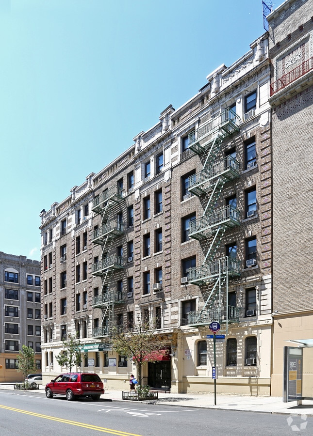 Photo - 65 Fort Washington Ave