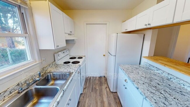 Photo - 803 Davenport Rd