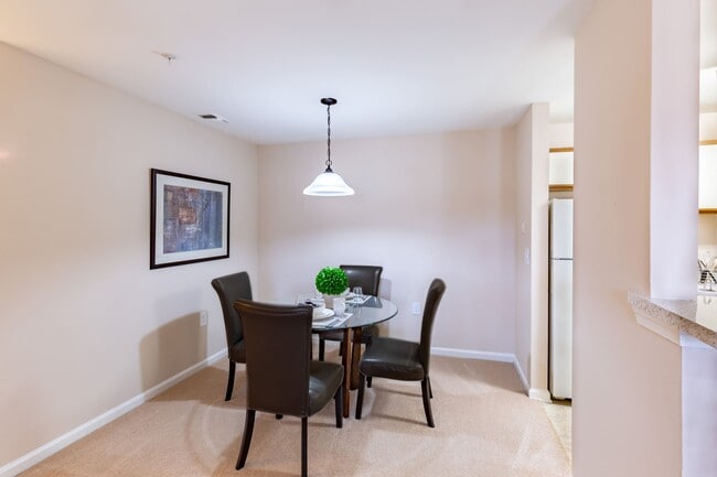 Somerset Pointe Apartments