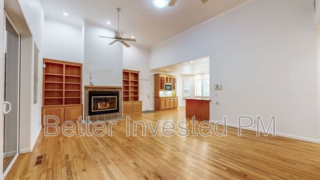 Photo - 106 Lafayette Dr