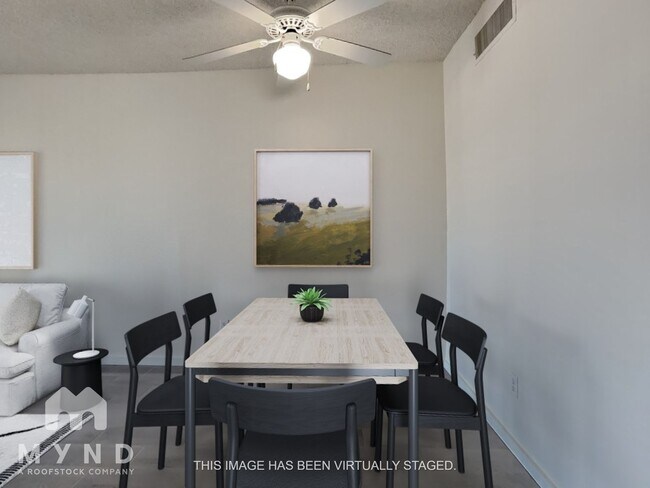 Photo - 2828 E Tierra Buena Ln Unit 201