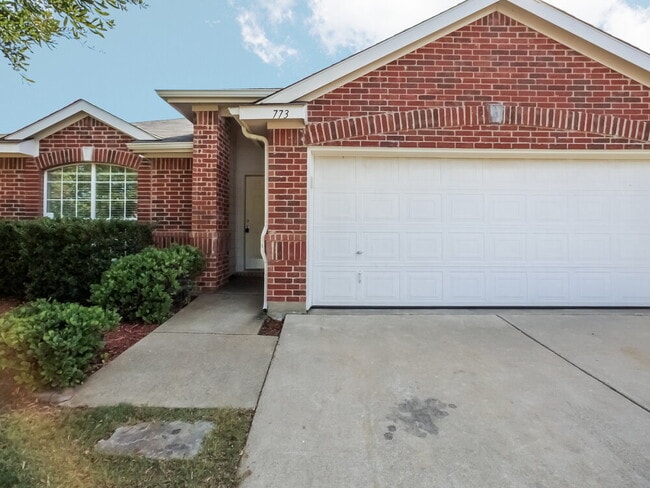 Building Photo - 773 Silverbrook Dr