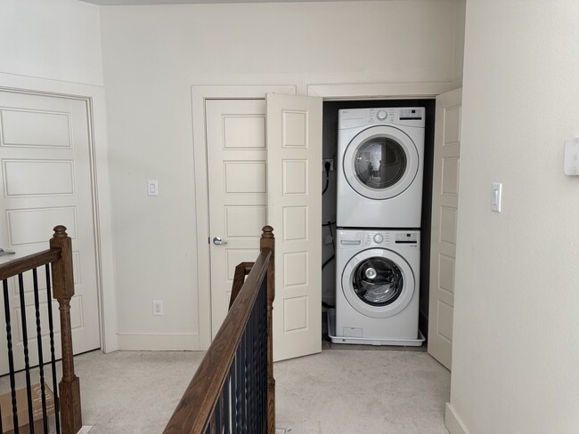 Photo - 2129 Lovedale Ave Unit 105