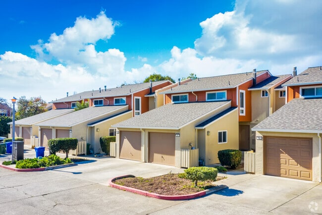Private Garages at Roberts Lane