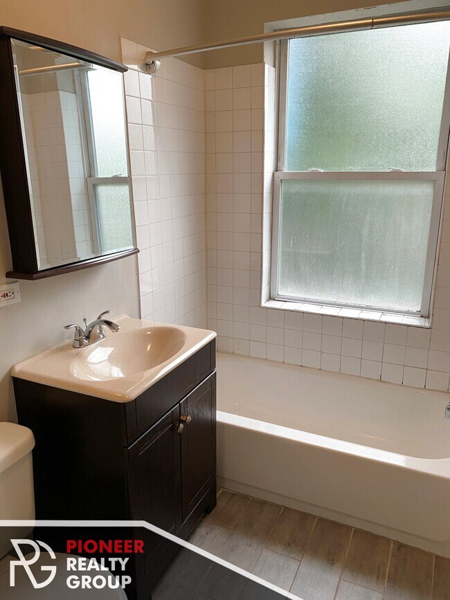 Photo - 1627 N Humboldt Blvd