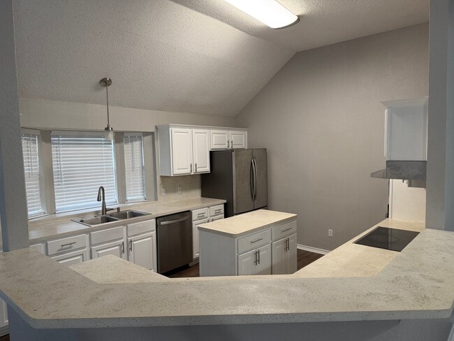 Photo - 7932 Hill Country Ln