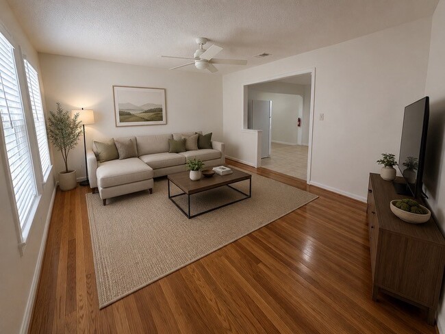 Photo - 1606 Walton St