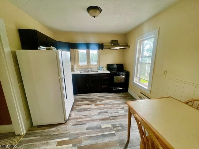 Building Photo - 19 Old Hackettstown Rd