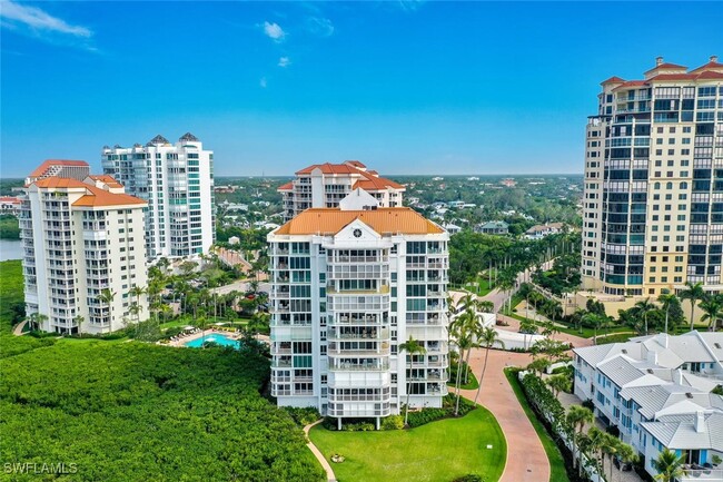 Building Photo - 20 Seagate Dr Unit 103 Rental