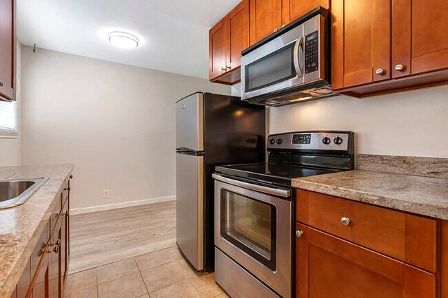 Oak Grove - 265 Vernon