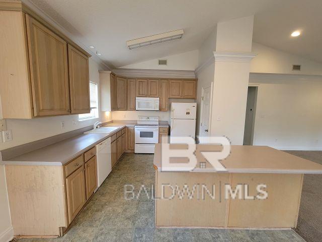 Photo - 645 E 22nd Ave