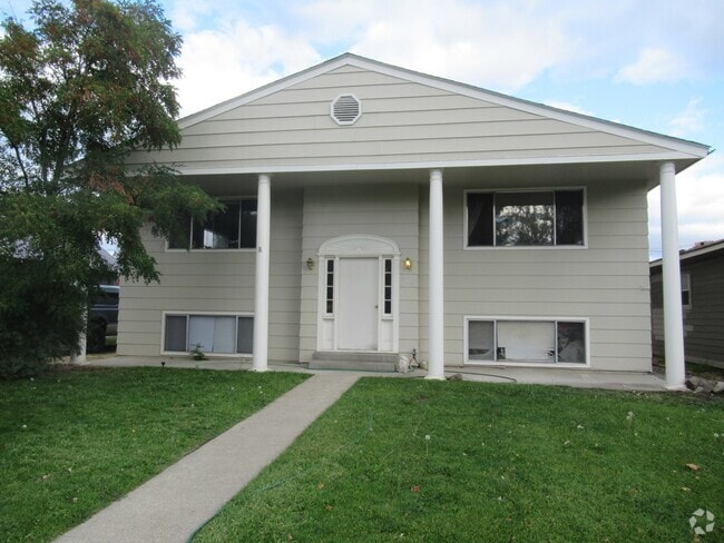 Building Photo - 208 S Pine St Unit #1 Rental