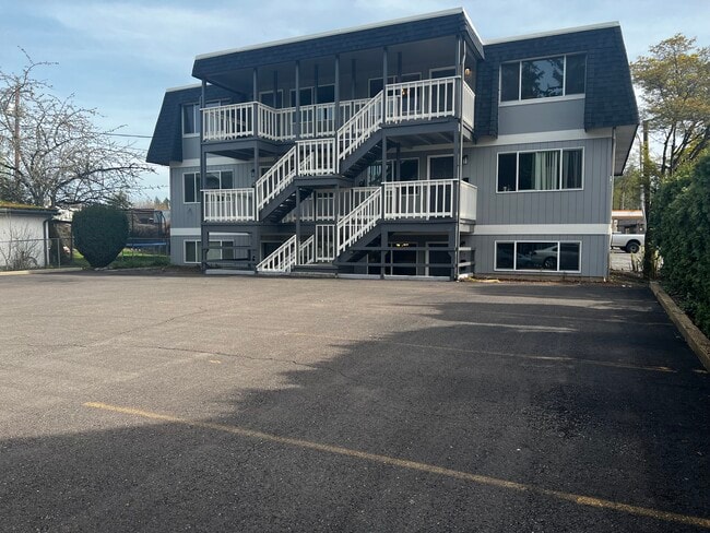 Building Photo - 1015 Nandina St Unit #1 Rental