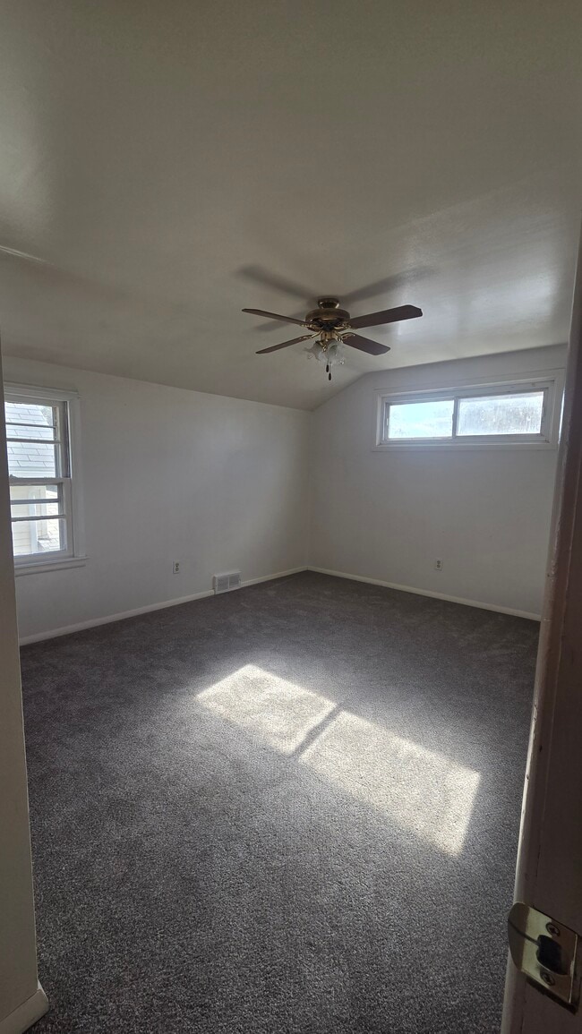 Photo - 247 School St