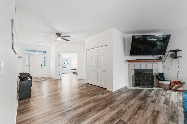 Photo - 1455 Reserve Ln Unit 1455