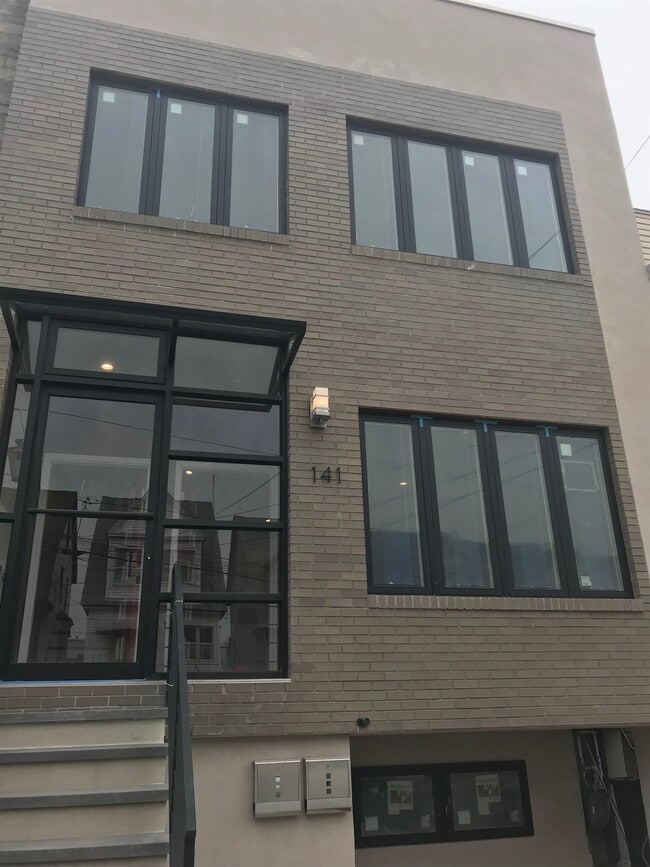 Photo - 141 Beach St Unit 1