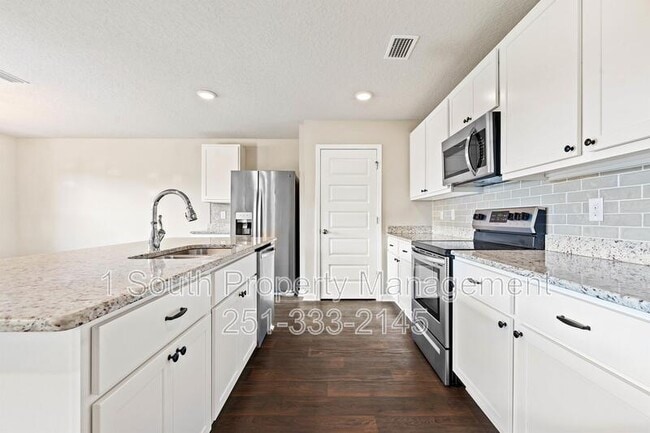 Photo - 724 Amador Avenue