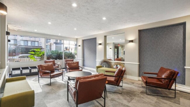 Photo - 1420 N St NW Unidad 513