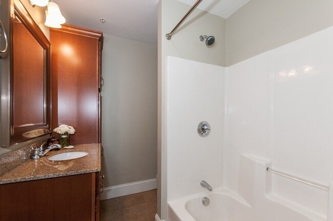 Photo - 81 Ash St Unit 3-2