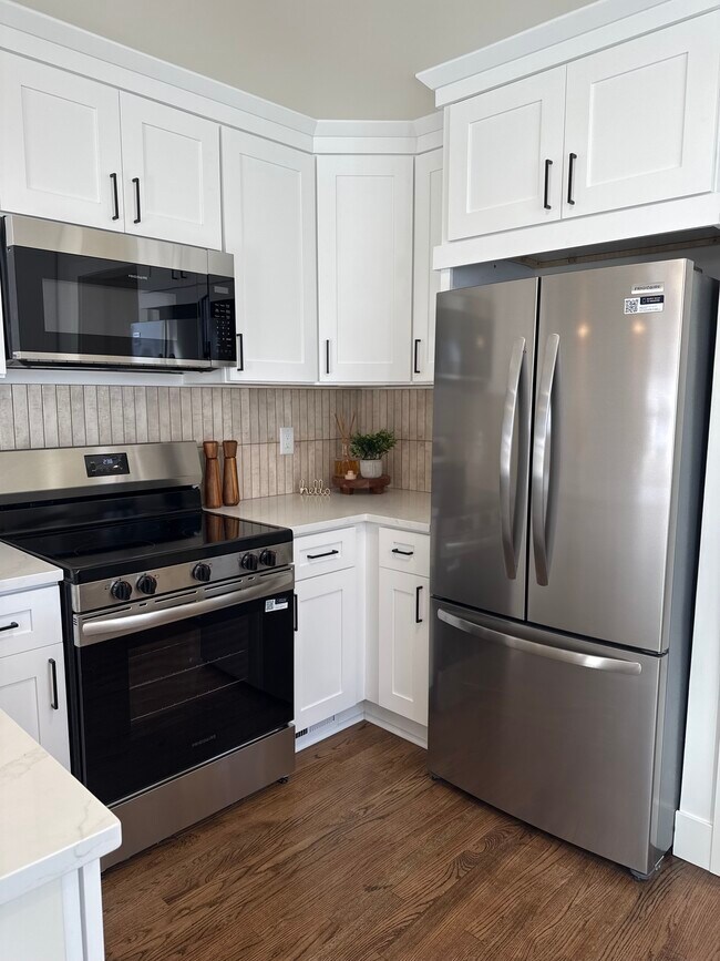 Photo - 125 S Minerva Ave